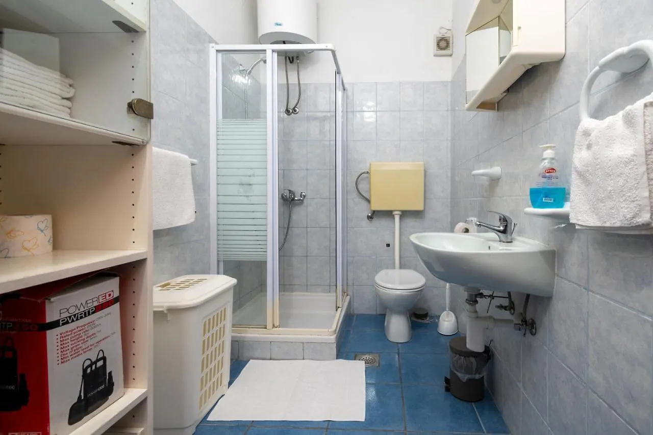 Holiday home Seaside Holiday House Preko, Ugljan - 21106 Poljana